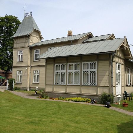 Guesthouse Airava Jūrkalne Exteriör bild